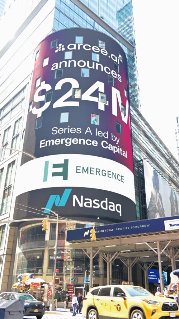 NASDAQ Tower Advertisement: Showcase Your Brand in the Heart of Times Square